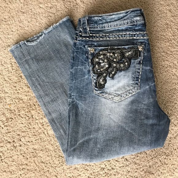 Miss Me crop jeans! - Picture 2 of 6